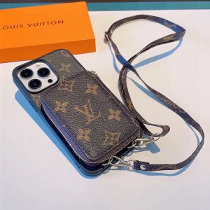 Louis Vuitton iPhone Case In Monogram with Multifunctional Card Holder Brown