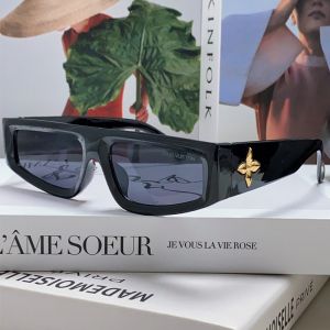 Louis Vuitton Flower Rectangular Sunglasses In Acetate Black